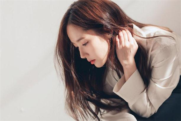 耳軟骨墊鼻尖會留疤嗎 耳軟骨墊鼻尖手術(shù)過程 耳軟骨墊鼻尖會留疤嗎 耳軟骨墊鼻尖手術(shù)過程