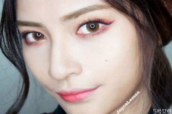眼妝怎么畫嫵媚動(dòng)人 嫵媚慵懶眼妝畫法步驟 眼妝怎么畫嫵媚動(dòng)人 嫵媚慵懶眼妝畫法步驟