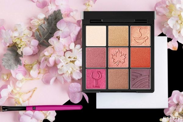 眼影有幾種質(zhì)地 眼影質(zhì)地什么樣的好 眼影有幾種質(zhì)地 眼影質(zhì)地什么樣的好