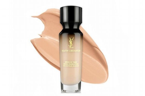 粉底液是不是要選跟膚色一樣 粉底液要白一點(diǎn)還是自然色 粉底液是不是要選跟膚色一樣 粉底液要白一點(diǎn)還是自然色