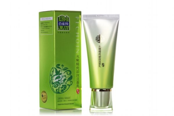 卸完妝要用洗面奶嗎 用了卸妝水需要洗臉嗎 卸完妝要用洗面奶嗎 用了卸妝水需要洗臉嗎