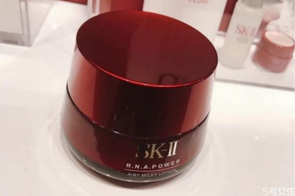 sk2大紅瓶面霜含酒精嗎 sk2面霜保質(zhì)期 sk2大紅瓶面霜含酒精嗎 sk2面霜保質(zhì)期