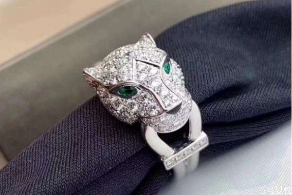 有個豹子頭標志的包包是什么牌子 豹子頭是什么奢侈牌子 有個豹子頭標志的包包是什么牌子 豹子頭是什么奢侈牌子