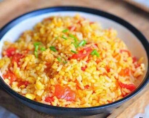 番茄炒飯?jiān)趺醋?番茄炒飯的正確做法 番茄炒飯?jiān)趺醋?番茄炒飯的正確做法