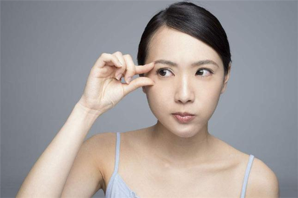 玻尿酸去魚尾紋多少錢 玻尿酸去魚尾紋的費(fèi)用 玻尿酸去魚尾紋多少錢 玻尿酸去魚尾紋的費(fèi)用