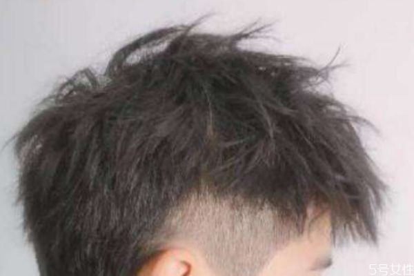 鋼夾燙能勤洗頭嘛 鋼夾燙多久才能洗頭 鋼夾燙能勤洗頭嘛 鋼夾燙多久才能洗頭