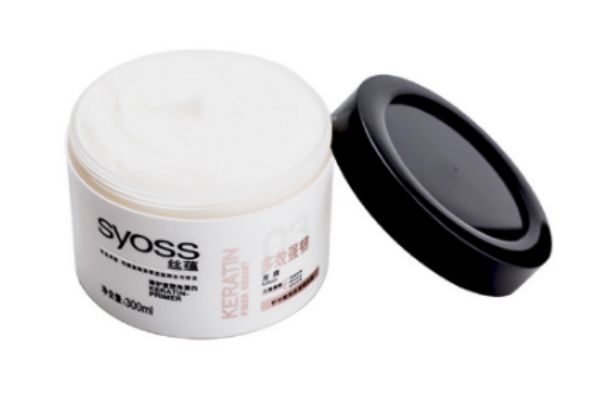 護發(fā)素是洗頭前用還是洗頭后用 女生正確洗頭方法 護發(fā)素是洗頭前用還是洗頭后用 女生正確洗頭方法