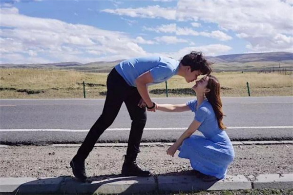 已婚女人對男人有好感的表現(xiàn) 已婚女人暗戀男人的表現(xiàn) 已婚女人對男人有好感的表現(xiàn) 已婚女人暗戀男人的表現(xiàn)