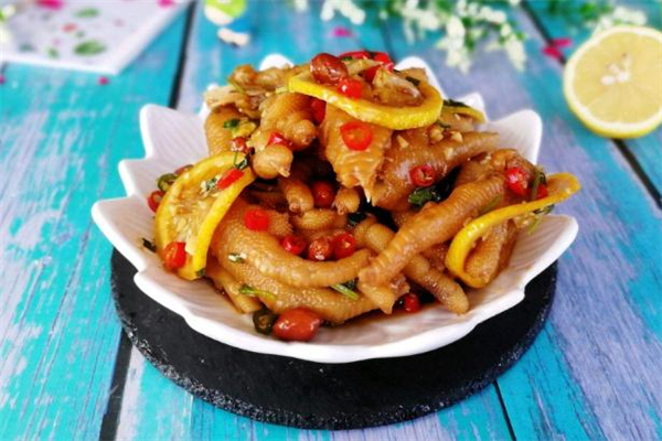 檸檬雞爪用什么醋好 檸檬雞爪的配料 檸檬雞爪用什么醋好 檸檬雞爪的配料