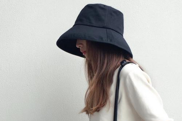 怎么戴漁夫帽不顯臉大 漁夫帽適合夏季戴嗎 怎么戴漁夫帽不顯臉大 漁夫帽適合夏季戴嗎