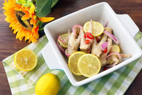 檸檬雞爪可以用干辣椒嗎 檸檬雞爪可以不放辣椒嗎 檸檬雞爪可以用干辣椒嗎 檸檬雞爪可以不放辣椒嗎