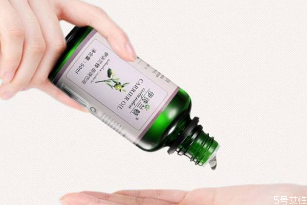 荷荷巴油護(hù)發(fā)方法 荷荷巴油護(hù)發(fā)步驟 荷荷巴油護(hù)發(fā)方法 荷荷巴油護(hù)發(fā)步驟