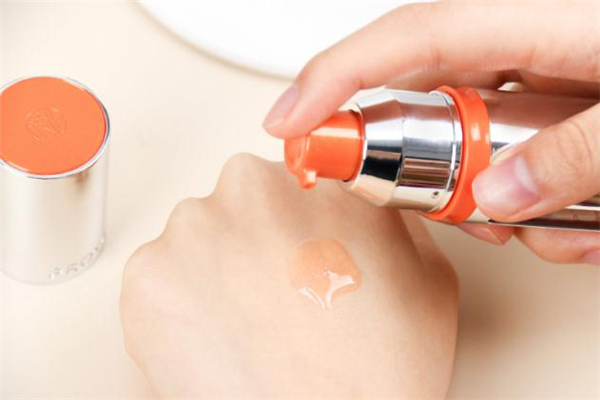 珀萊雅雙抗精華多少錢(qián) 珀萊雅雙抗精華保質(zhì)期 珀萊雅雙抗精華多少錢(qián) 珀萊雅雙抗精華保質(zhì)期