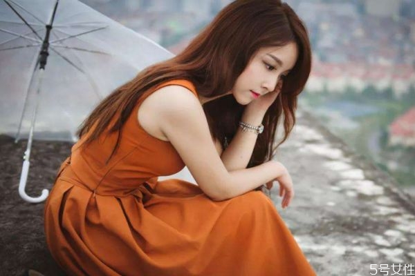 曖昧期女生應(yīng)該注意什么 曖昧期女生有什么注意 曖昧期女生應(yīng)該注意什么 曖昧期女生有什么注意