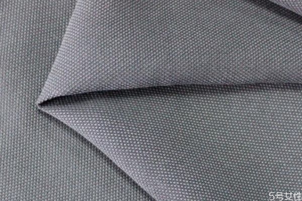 天絲和真絲的區(qū)別 天絲和真絲的不同 天絲和真絲的區(qū)別 天絲和真絲的不同