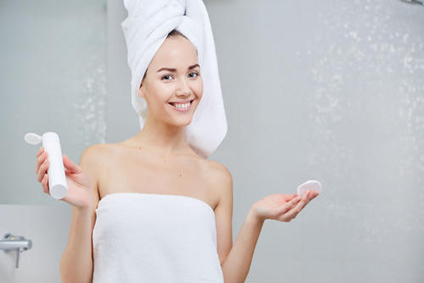 干性有紅血絲皮膚怎么保養(yǎng) 干性皮膚怎么去紅血絲 干性有紅血絲皮膚怎么保養(yǎng) 干性皮膚怎么去紅血絲