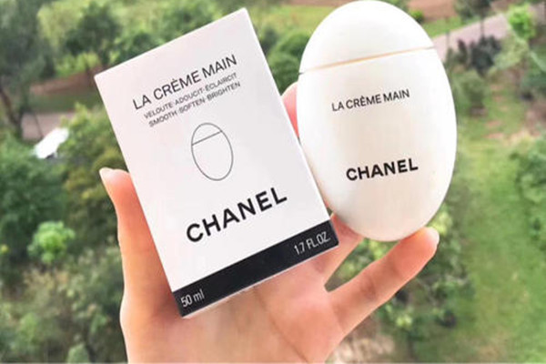 香奈兒鵝蛋護手霜油膩嗎 香奈兒鵝蛋護手霜主要成分 香奈兒鵝蛋護手霜油膩嗎 香奈兒鵝蛋護手霜主要成分