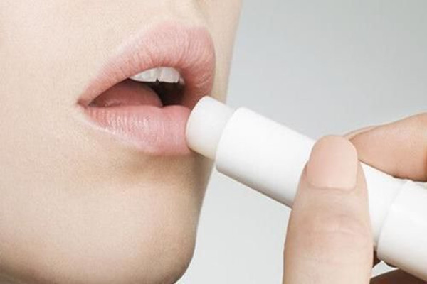 學生素顏妝怎么畫 學生素顏妝的畫法 學生素顏妝怎么畫 學生素顏妝的畫法