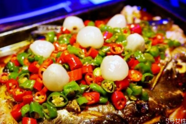 荔枝烤魚(yú)怎么做好吃 荔枝烤魚(yú)好吃做法 荔枝烤魚(yú)怎么做好吃 荔枝烤魚(yú)好吃做法