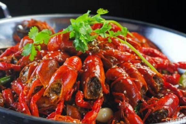 小龍蝦怎么煮好吃 煮小龍蝦的好吃做法 小龍蝦怎么煮好吃 煮小龍蝦的好吃做法