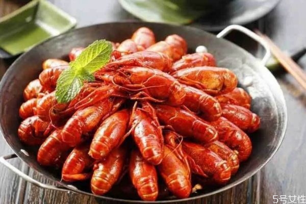 小龍蝦怎么煮好吃 煮小龍蝦的好吃做法 小龍蝦怎么煮好吃 煮小龍蝦的好吃做法