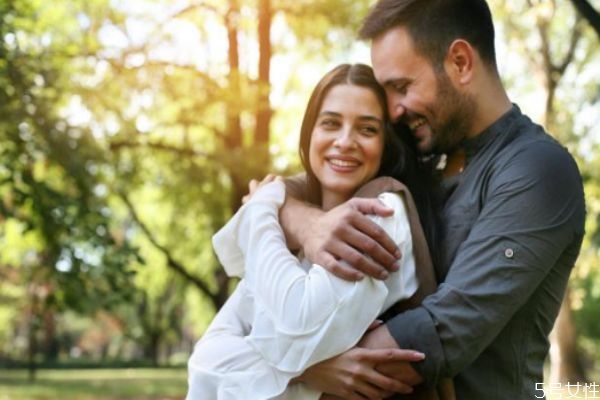 出軌男人的車?yán)锾攸c(diǎn) 查老公出軌最有用的招 出軌男人的車?yán)锾攸c(diǎn) 查老公出軌最有用的招