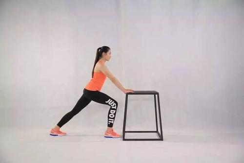 深蹲完怎么拉伸 深蹲完拉伸的方法 深蹲完怎么拉伸 深蹲完拉伸的方法