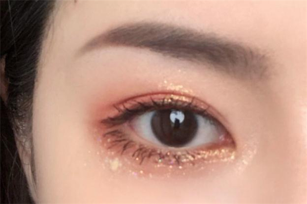 完美日記錦鯉盤日常嗎 完美日記錦鯉盤值得買嗎 完美日記錦鯉盤日常嗎 完美日記錦鯉盤值得買嗎