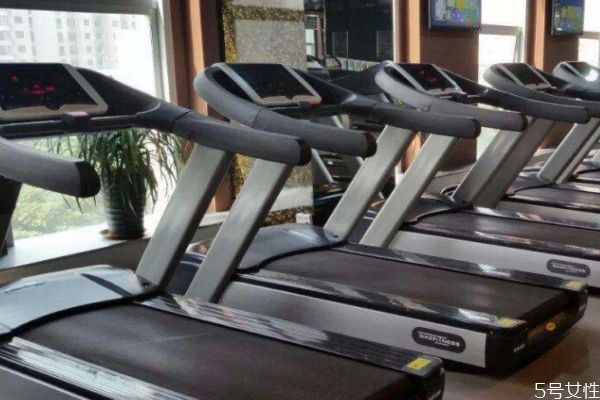 跑步機瘦腿的最佳速度 跑步機什么速度最適合瘦腿 跑步機瘦腿的最佳速度 跑步機什么速度最適合瘦腿