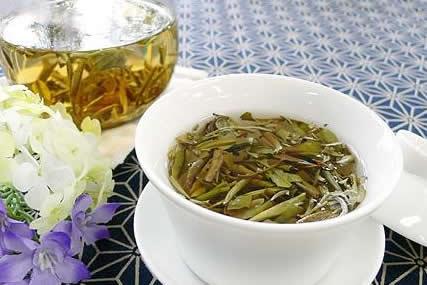 白牡丹茶的藥用價(jià)值 喝白牡丹茶的禁忌 白牡丹茶的藥用價(jià)值 喝白牡丹茶的禁忌