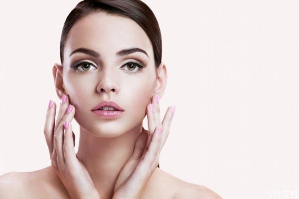 臉上長痘痘原因 臉上長痘痘的正確做法 臉上長痘痘原因 臉上長痘痘的正確做法