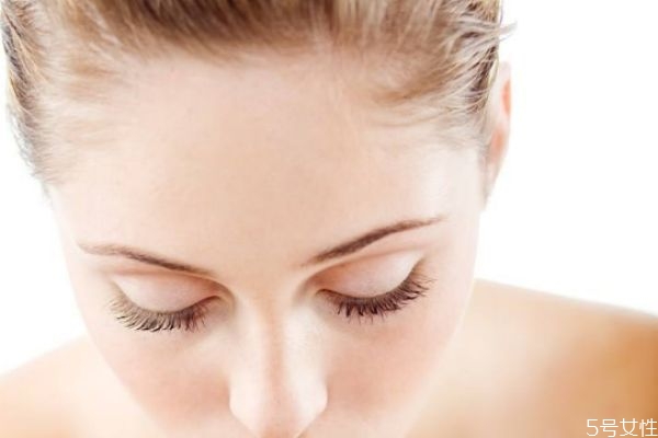 臉上有痘痘用什么洗面奶 長痘的人使用什么洗面奶 臉上有痘痘用什么洗面奶 長痘的人使用什么洗面奶