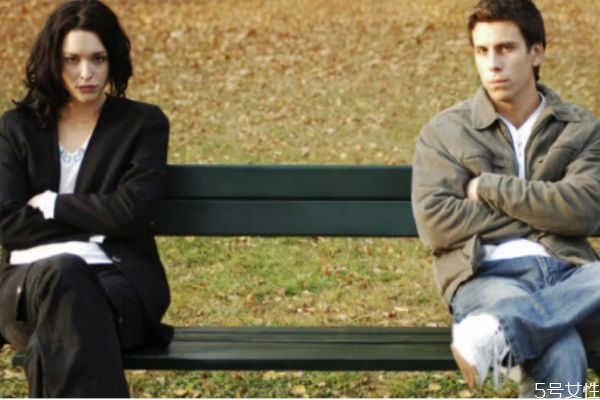 分手斷聯(lián)21天法則 為什么一定要斷聯(lián)21天 分手斷聯(lián)21天法則 為什么一定要斷聯(lián)21天