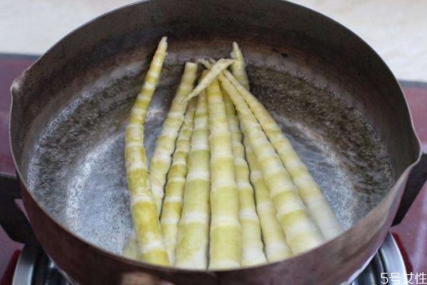 竹筍焯水的作用有什么 為什么竹筍需要焯水 竹筍焯水的作用有什么 為什么竹筍需要焯水