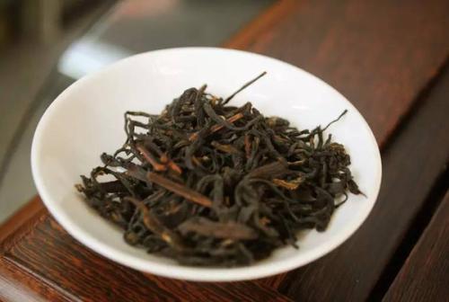 六堡茶怎么喝減肥 六堡茶沖泡時(shí)間有什么講究 六堡茶怎么喝減肥 六堡茶沖泡時(shí)間有什么講究