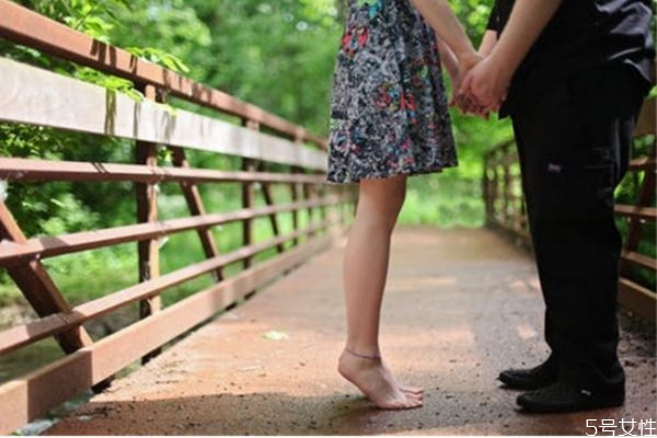 男生為什么撩一個女生 會撩的男生都花心嗎 男生為什么撩一個女生 會撩的男生都花心嗎