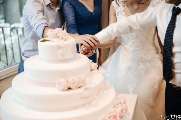 怎么處理異地戀 異地戀觸動(dòng)人心的情話 怎么處理異地戀 異地戀觸動(dòng)人心的情話