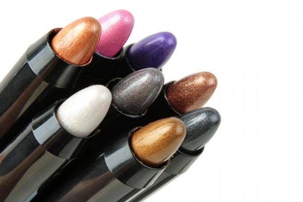 珠光眼影筆有什么用 珠光眼影可以直接用嗎 珠光眼影筆有什么用 珠光眼影可以直接用嗎