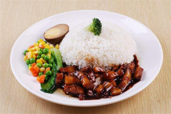 鹵肉飯的熱量 鹵肉飯吃了長胖嗎 鹵肉飯的熱量 鹵肉飯吃了長胖嗎