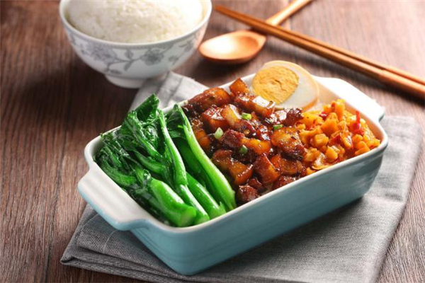 鹵肉飯的熱量 鹵肉飯吃了長胖嗎 鹵肉飯的熱量 鹵肉飯吃了長胖嗎