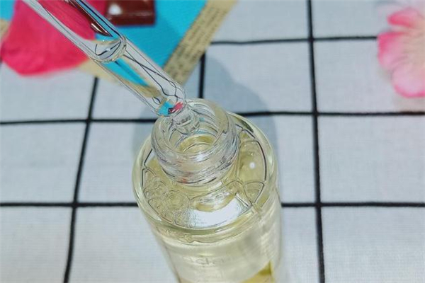 碧蓮達(dá)小金瓶好不好用 碧蓮達(dá)小金瓶怎么樣 碧蓮達(dá)小金瓶好不好用 碧蓮達(dá)小金瓶怎么樣