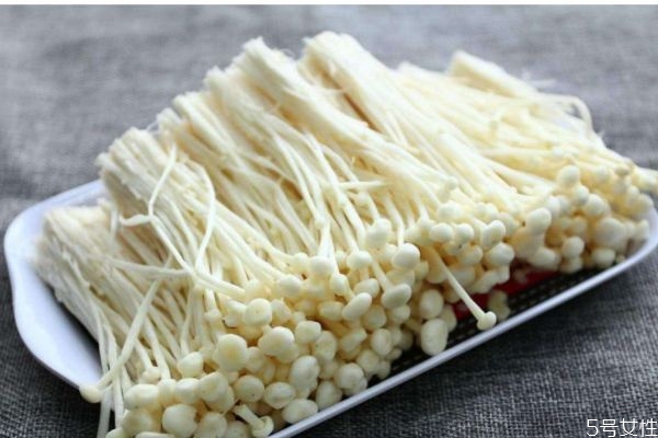 金針菇怎么吃減肥 金針菇減肥的吃法 金針菇怎么吃減肥 金針菇減肥的吃法