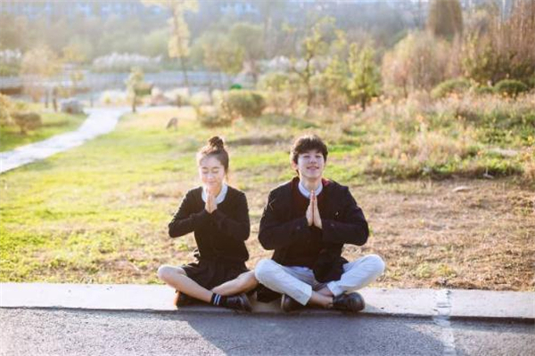 情商低的男人能嫁嗎 嫁給情商低的男人會(huì)幸福嗎 情商低的男人能嫁嗎 嫁給情商低的男人會(huì)幸福嗎