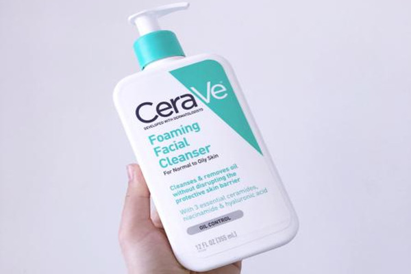 適樂膚神酰C乳適合什么膚質 適樂膚神酰C乳補水效果好嗎 適樂膚神酰C乳適合什么膚質 適樂膚神酰C乳補水效果好嗎