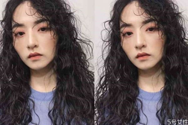 頭發(fā)剛洗完就油怎么回事 洗完頭一天就油怎么回事 頭發(fā)剛洗完就油怎么回事 洗完頭一天就油怎么回事