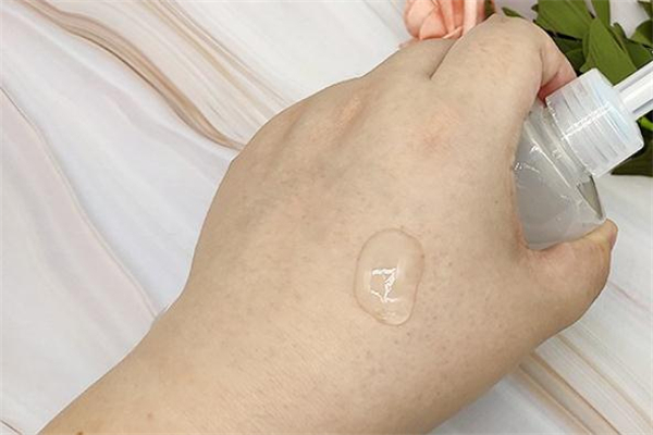 cure去角質(zhì)凝膠多久用一次 cure去角質(zhì)凝膠用完要洗臉嗎 cure去角質(zhì)凝膠多久用一次 cure去角質(zhì)凝膠用完要洗臉嗎