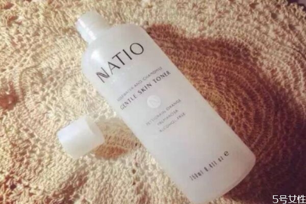 痘痘肌膚使用什么類型水乳 什么水乳適合痘痘肌膚 痘痘肌膚使用什么類型水乳 什么水乳適合痘痘肌膚