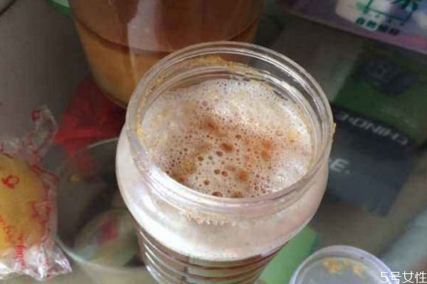 蜂蜜起泡沫是怎么辦 蜂蜜起泡沫是怎么解決 蜂蜜起泡沫是怎么辦 蜂蜜起泡沫是怎么解決