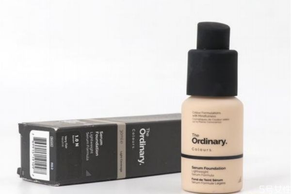 粉底液怎么涂均勻 粉底液的均勻涂法 粉底液怎么涂均勻 粉底液的均勻涂法