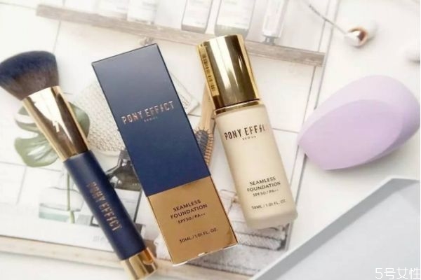 粉底液使用有哪些誤區(qū) 什么是粉底液的使用誤區(qū) 粉底液使用有哪些誤區(qū) 什么是粉底液的使用誤區(qū)